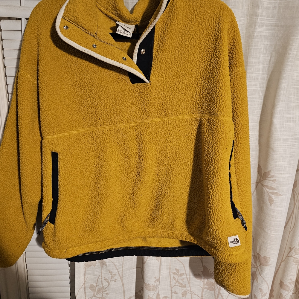Yellow North Face Fleece Pullover with Navy Accents
